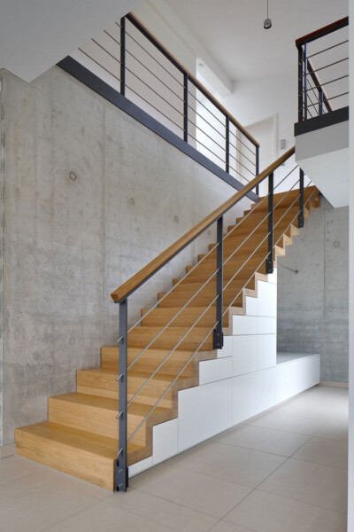 Faltwerktreppe mit Stauraum
